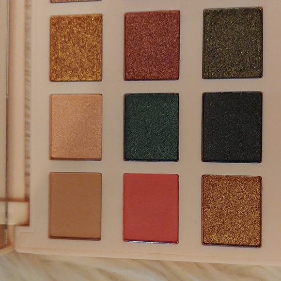 💝FIRM! NWT CIATE LONDON THE EDITOR EYESHADOW PALETTE LIMITED EDITION - Picture 13 of 15